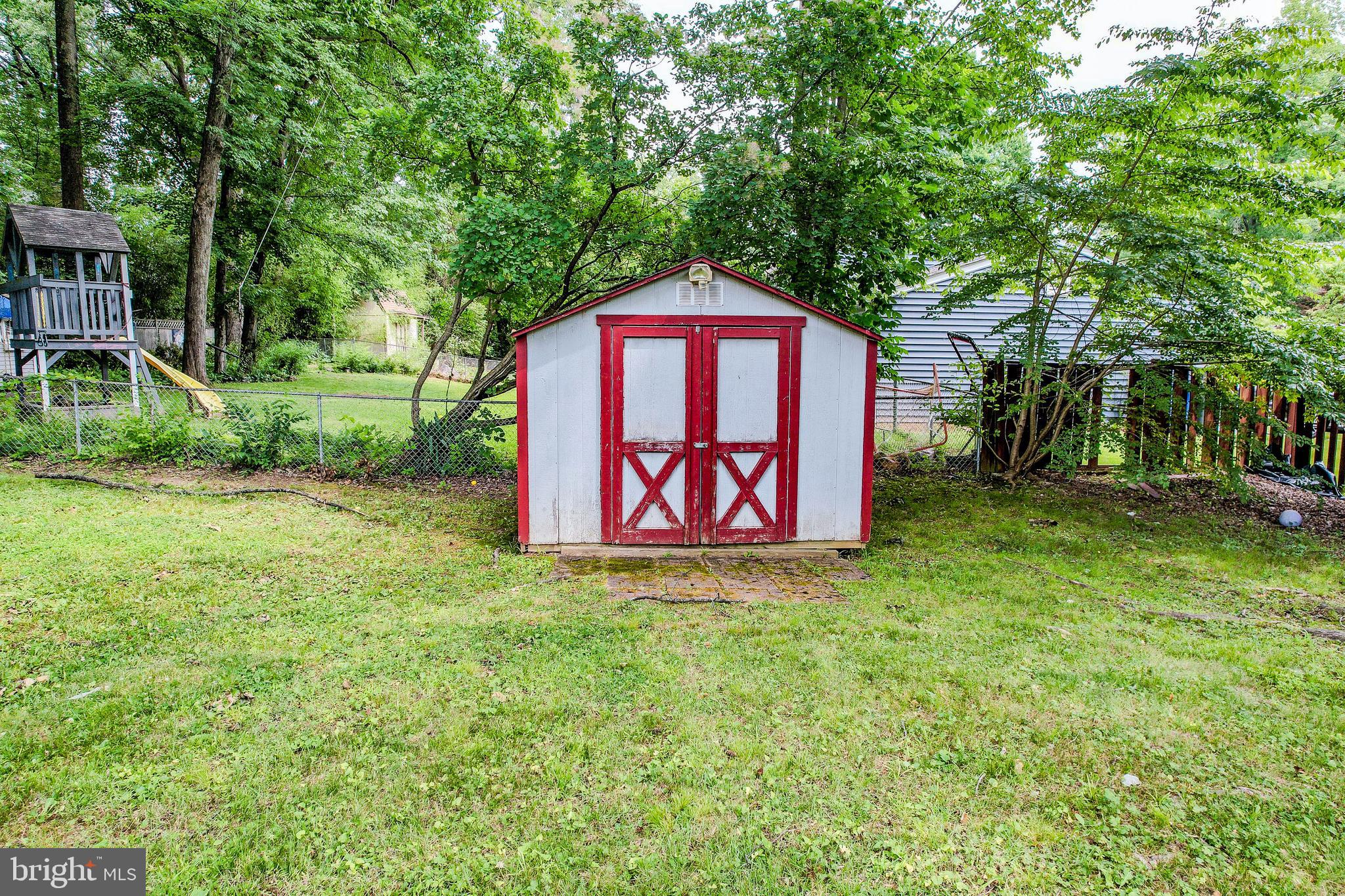 15613 Wembrough Street Silver Spring, MD 20905 - Photo 51 of 53