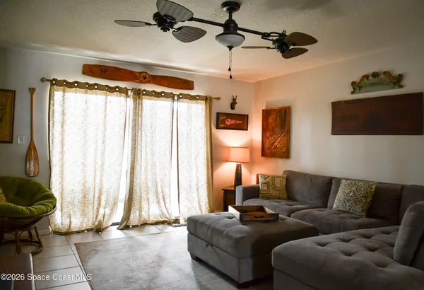 $2,600 | 290 North 2nd Street, Unit 3, Cocoa Beach, FL 32931