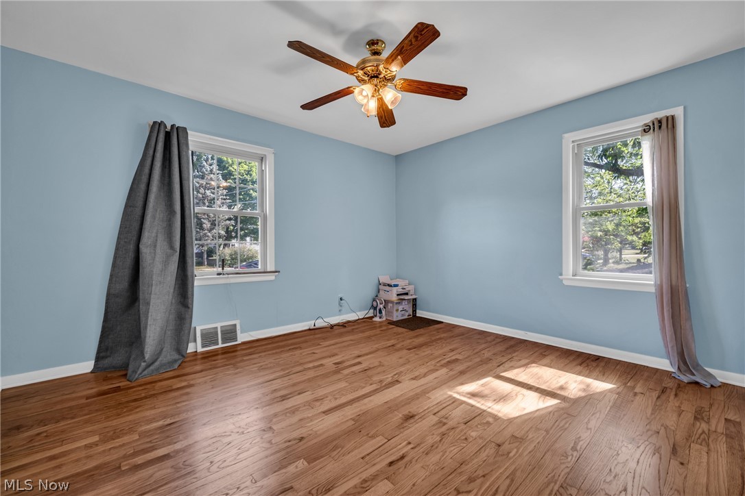 4980 Corliss Road Cleveland, OH 44124 - Photo 12 of 43