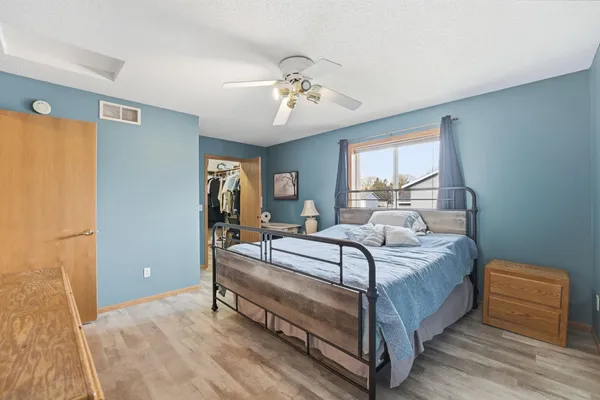 $319,900 | 521 Walnut Street, Rockville, MN 56320