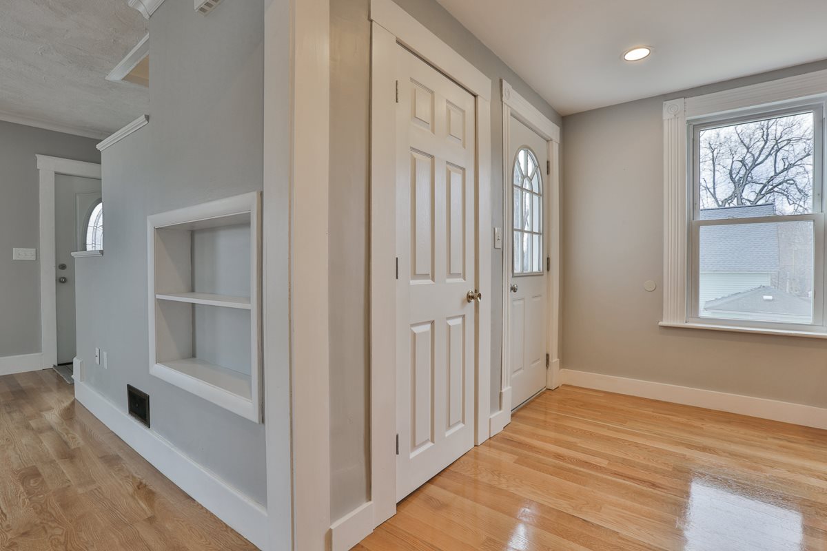 6 Laurel Street Derry, NH 03038 - Photo 14 of 26 Gallery Image 14