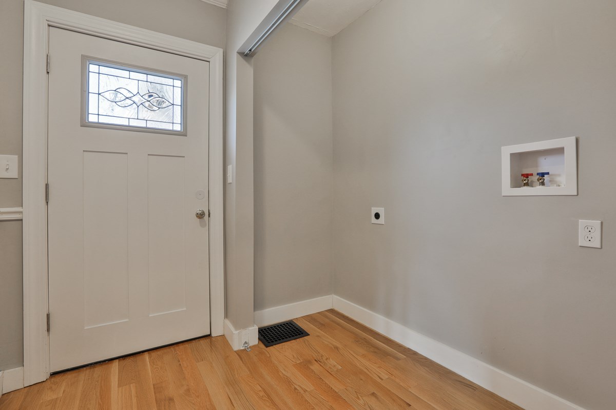 6 Laurel Street Derry, NH 03038 - Photo 17 of 26 Gallery Image 17