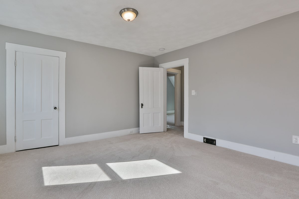 6 Laurel Street Derry, NH 03038 - Photo 20 of 26 Gallery Image 20