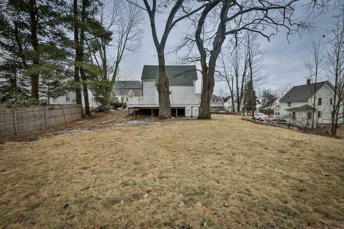 6 Laurel Street Derry, NH 03038 - Photo 3 of 26 Gallery Image 3