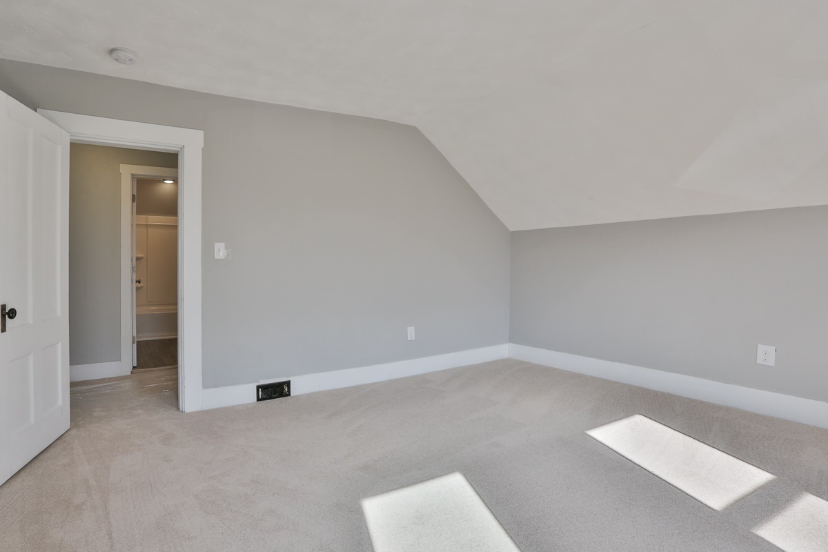 6 Laurel Street Derry, NH 03038 - Photo 22 of 26 Gallery Image 22