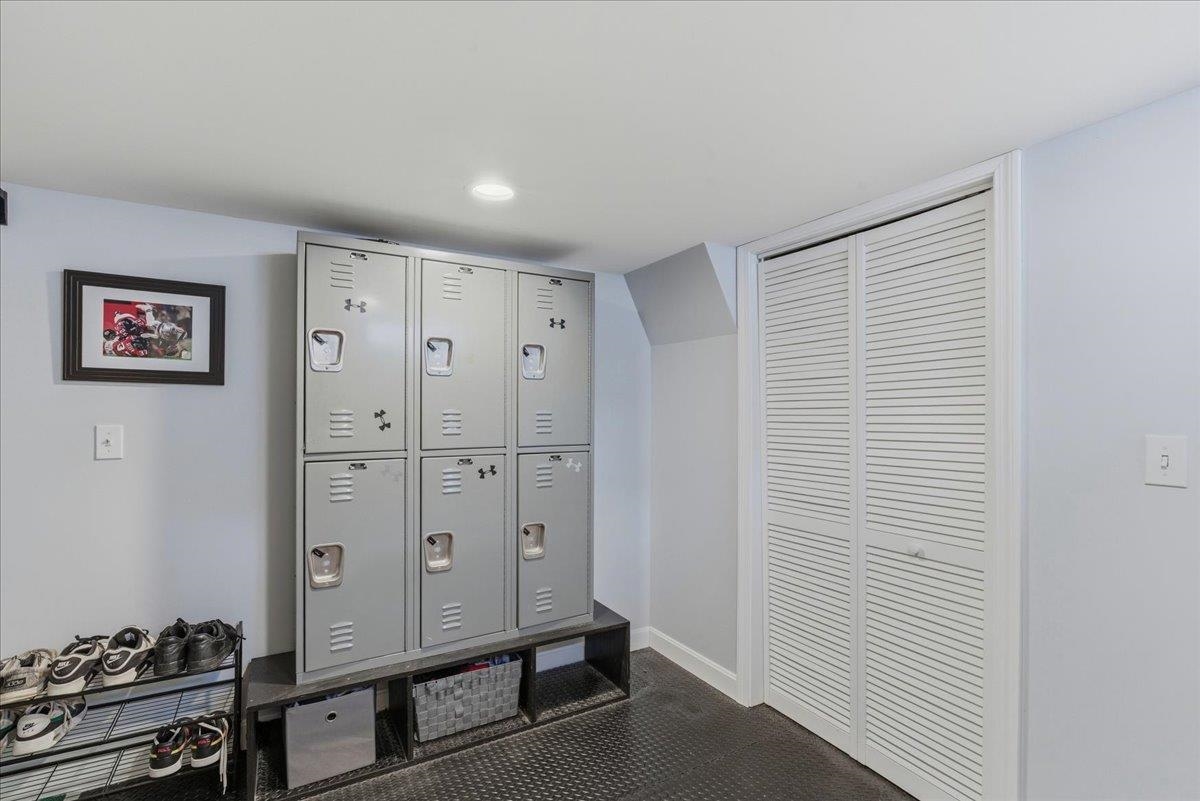 5 Tsienneto Road, Unit 75 Derry, NH 03038 - Photo 30 of 35