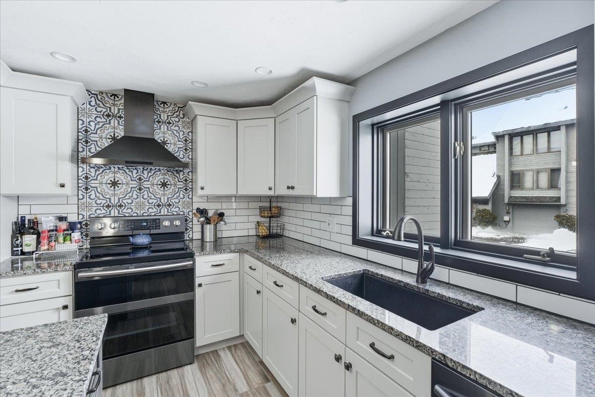 5 Tsienneto Road, Unit 75 Derry, NH 03038 - Photo 6 of 35