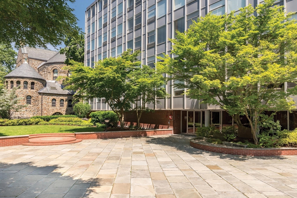 80 Park Street, Unit 75 Brookline, MA 02446 - Photo 16 of 18