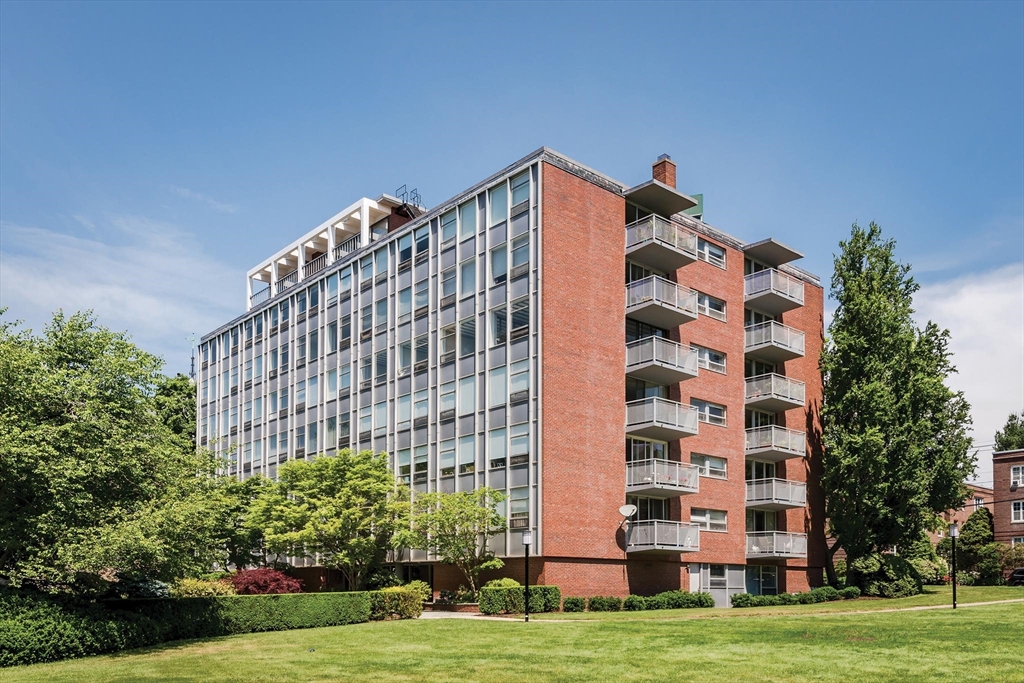 80 Park Street, Unit 75 Brookline, MA 02446 - Photo 17 of 18