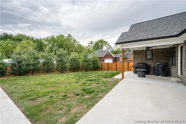 $545,000 | 1109 Dora Drive, Sellersburg, IN 47172