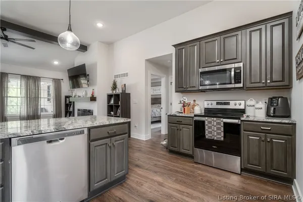 $545,000 | 1109 Dora Drive, Sellersburg, IN 47172