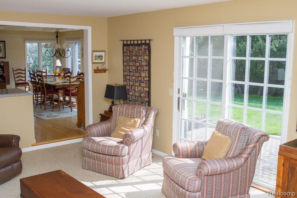 815 Spartan Drive Rochester, MI 48309 - Photo 16 of 51 IMG_5547.jpg