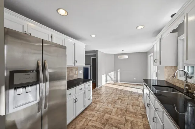 $419,900 | 25815 Wildrose Lane, Excelsior, MN 55331