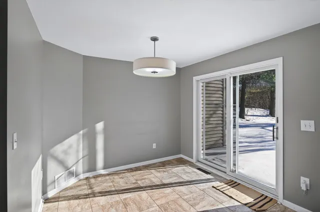 $419,900 | 25815 Wildrose Lane, Excelsior, MN 55331