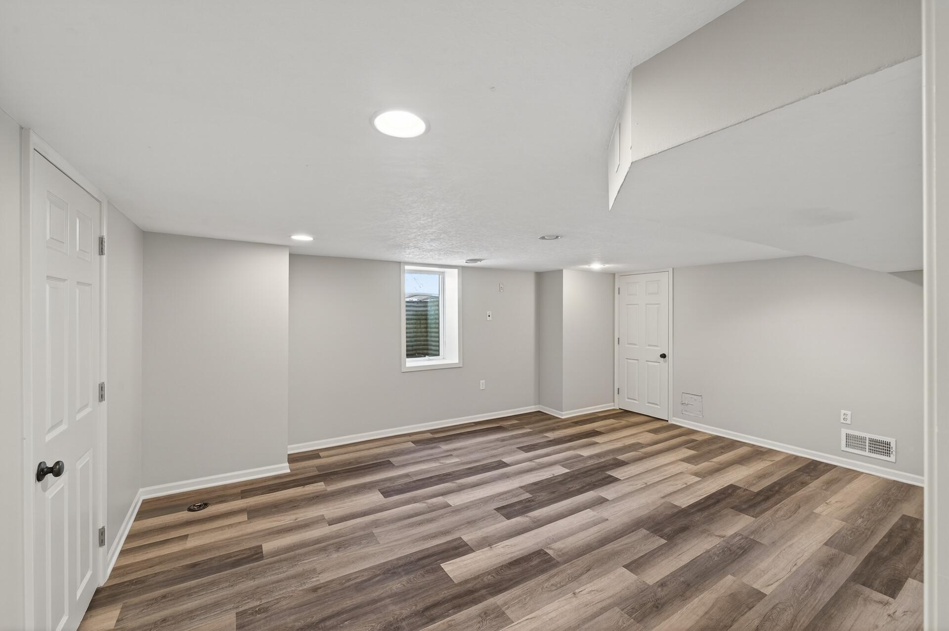 25815 Wildrose Lane Excelsior, MN 55331 - Photo 9 of 21