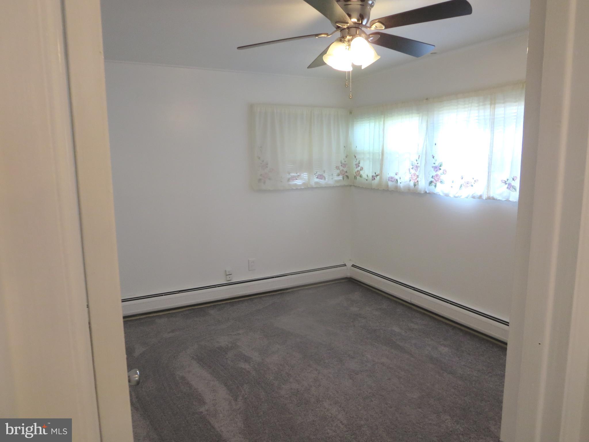 52 Hollow Road Levittown, PA 19056 - Photo 35 of 51 1 st Floor 2 ND Bedroom