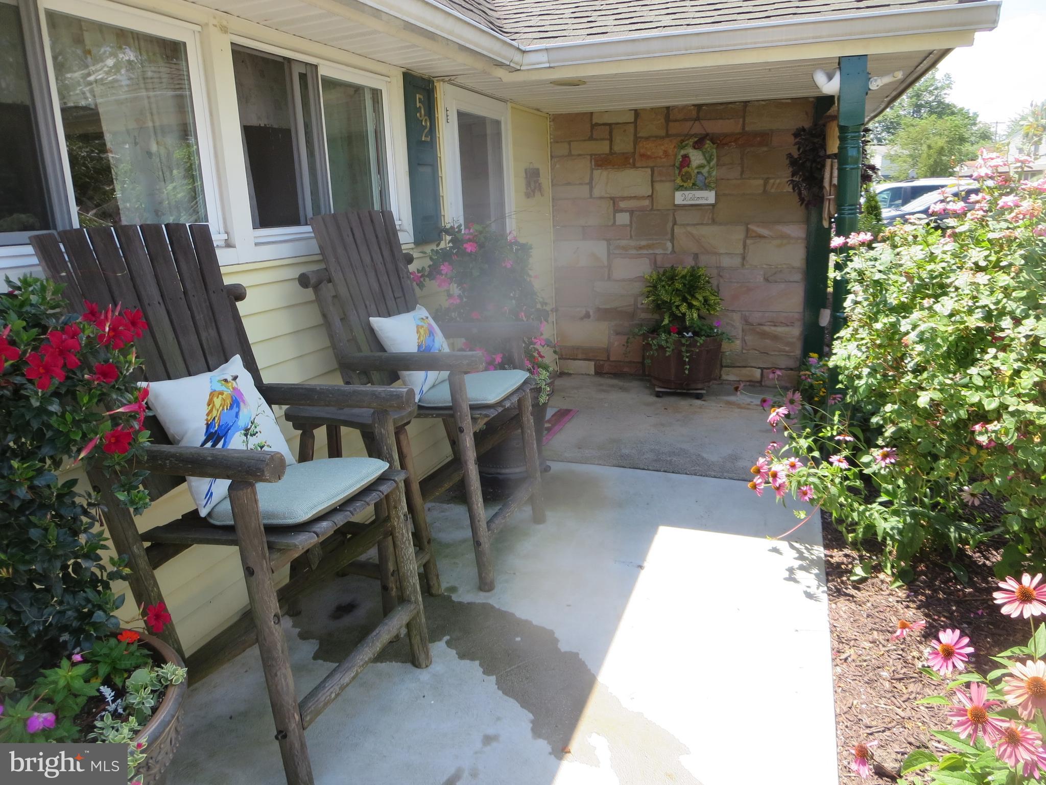 52 Hollow Road Levittown, PA 19056 - Photo 10 of 51 Front Patio
