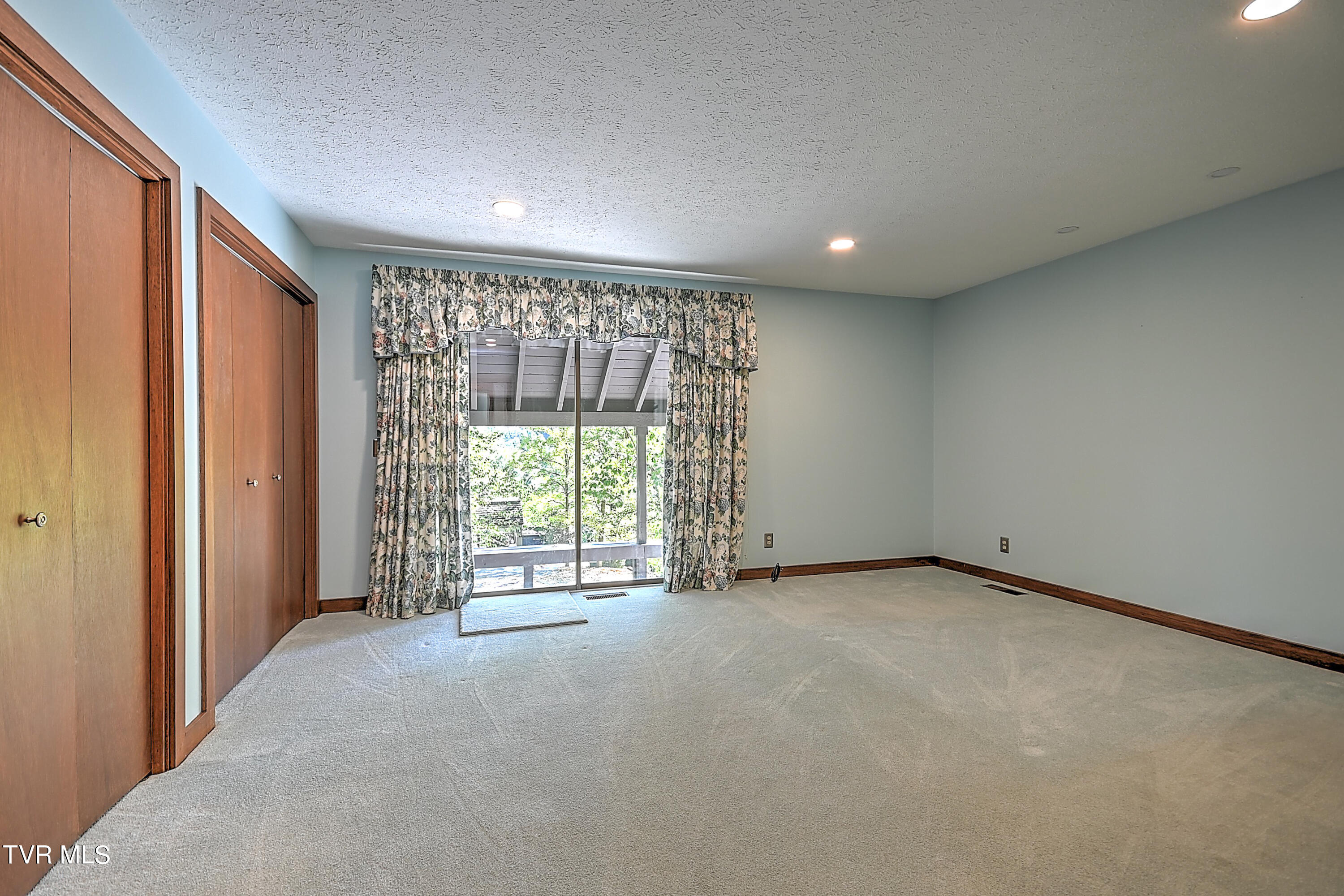 52 Grove Hill Road Kingsport, TN 37660 - Photo 17 of 80 52 Grove Hill Rd ES-12