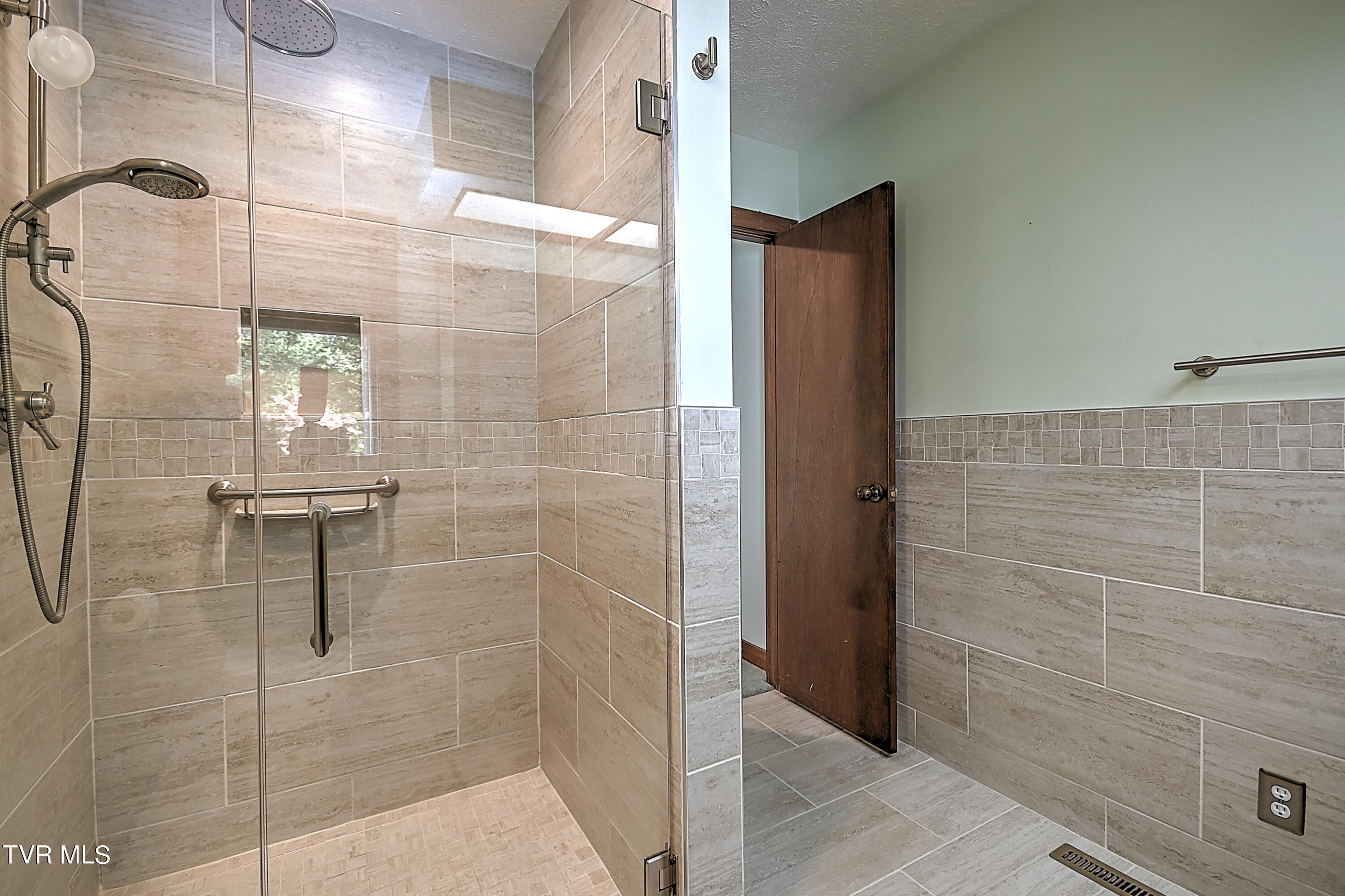 52 Grove Hill Road Kingsport, TN 37660 - Photo 25 of 80 52 Grove Hill Rd ES-18