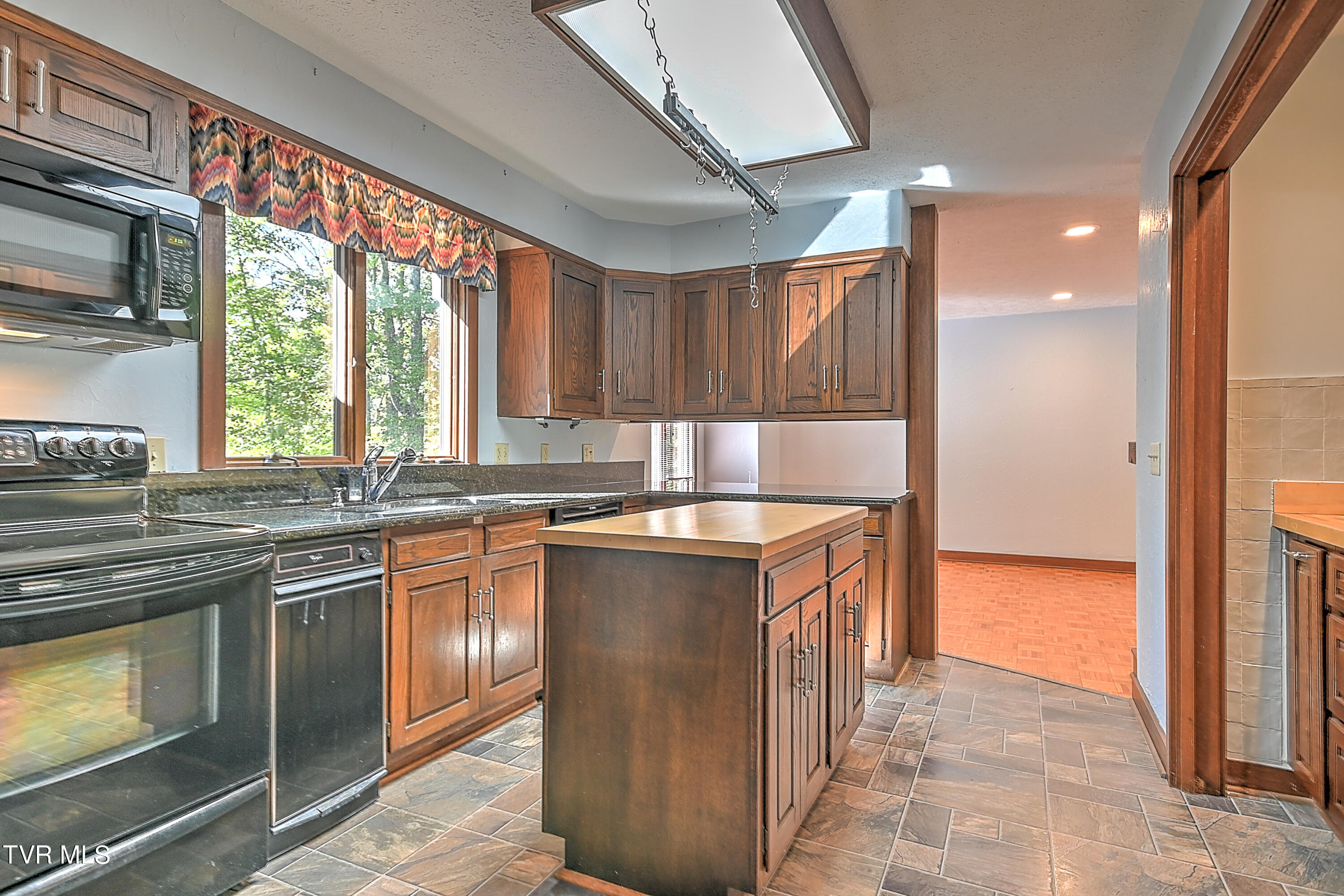 52 Grove Hill Road Kingsport, TN 37660 - Photo 27 of 80 52 Grove Hill Rd ES-22