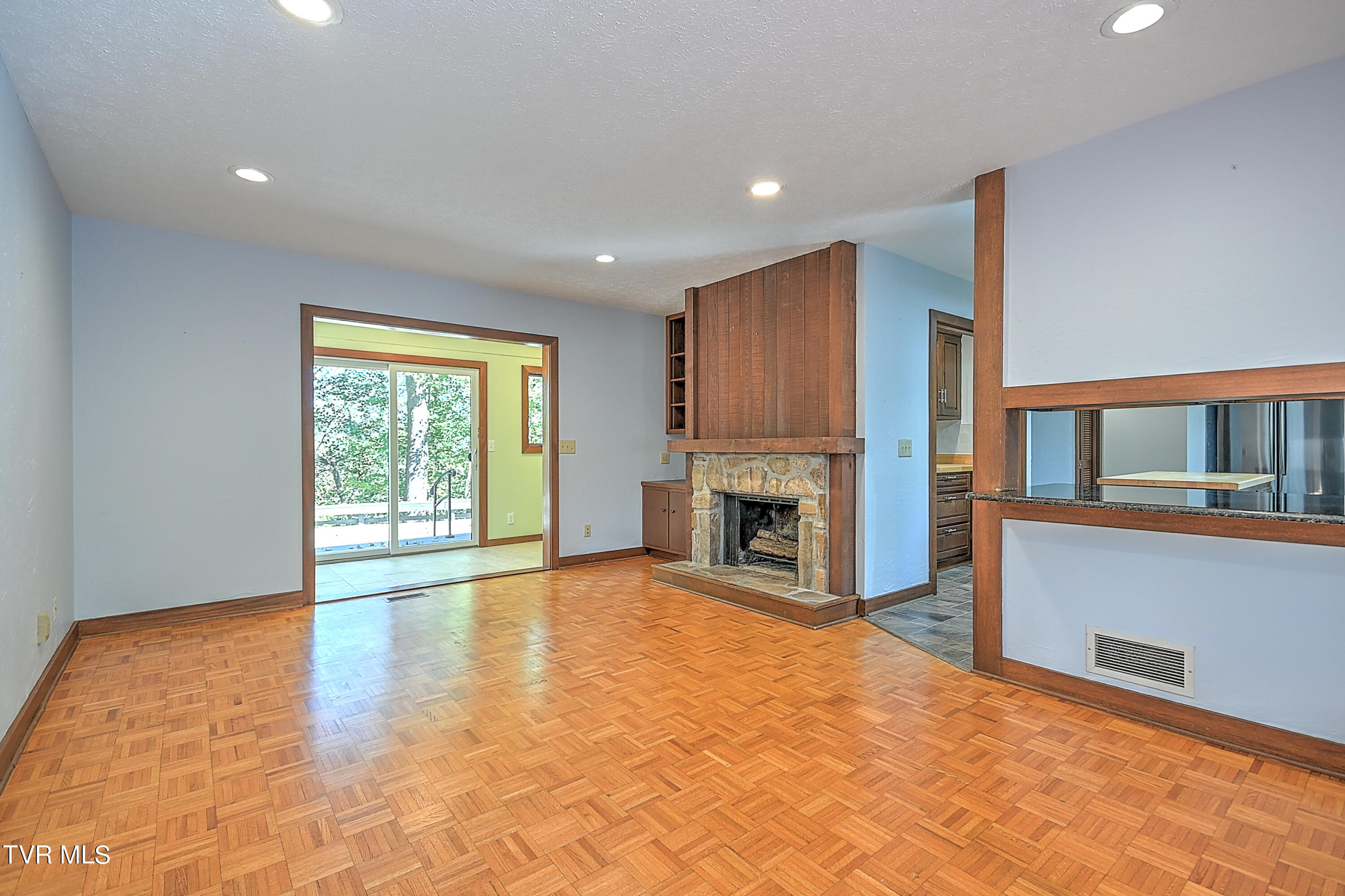52 Grove Hill Road Kingsport, TN 37660 - Photo 35 of 80 52 Grove Hill Rd ES-30
