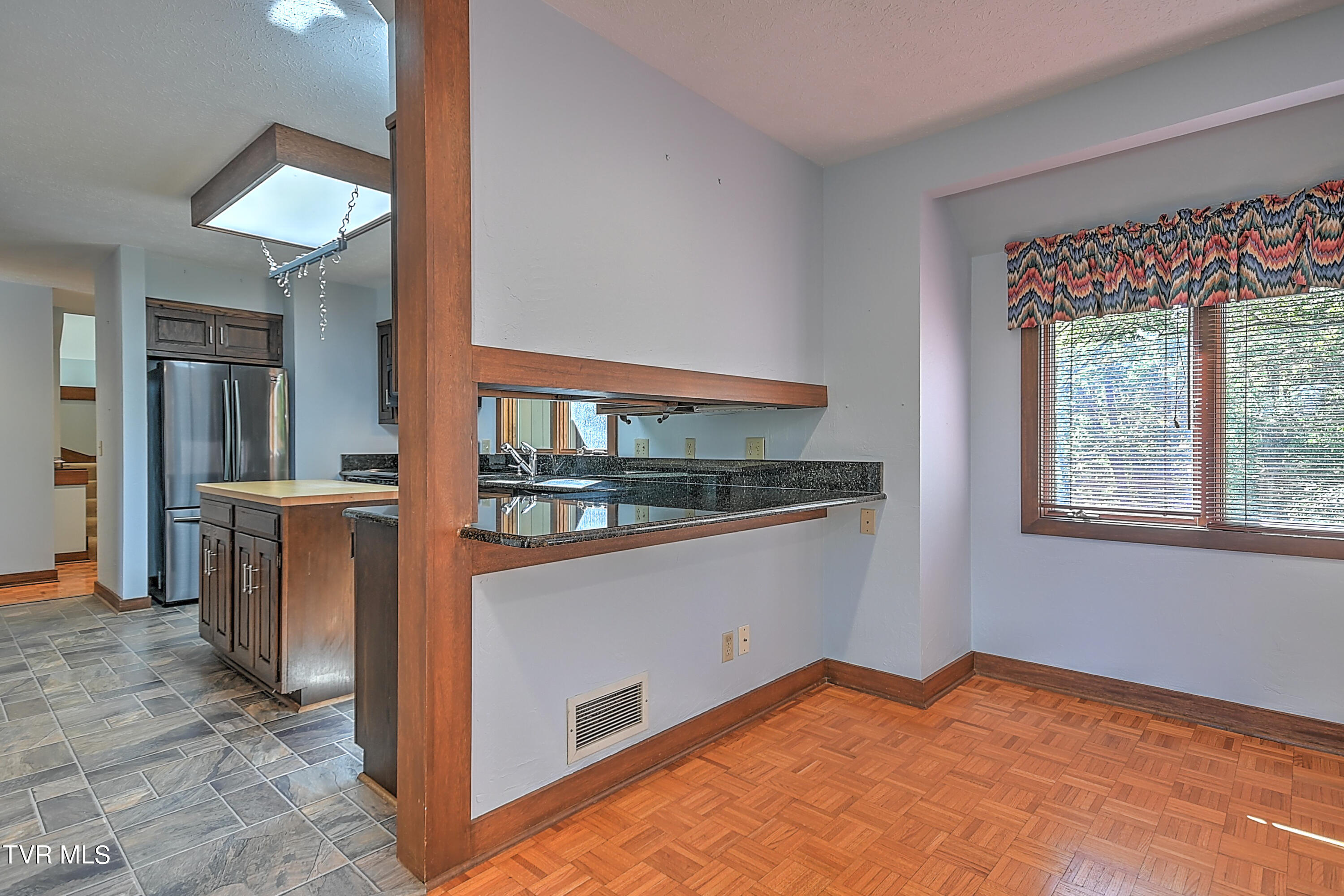 52 Grove Hill Road Kingsport, TN 37660 - Photo 38 of 80 52 Grove Hill Rd ES-33