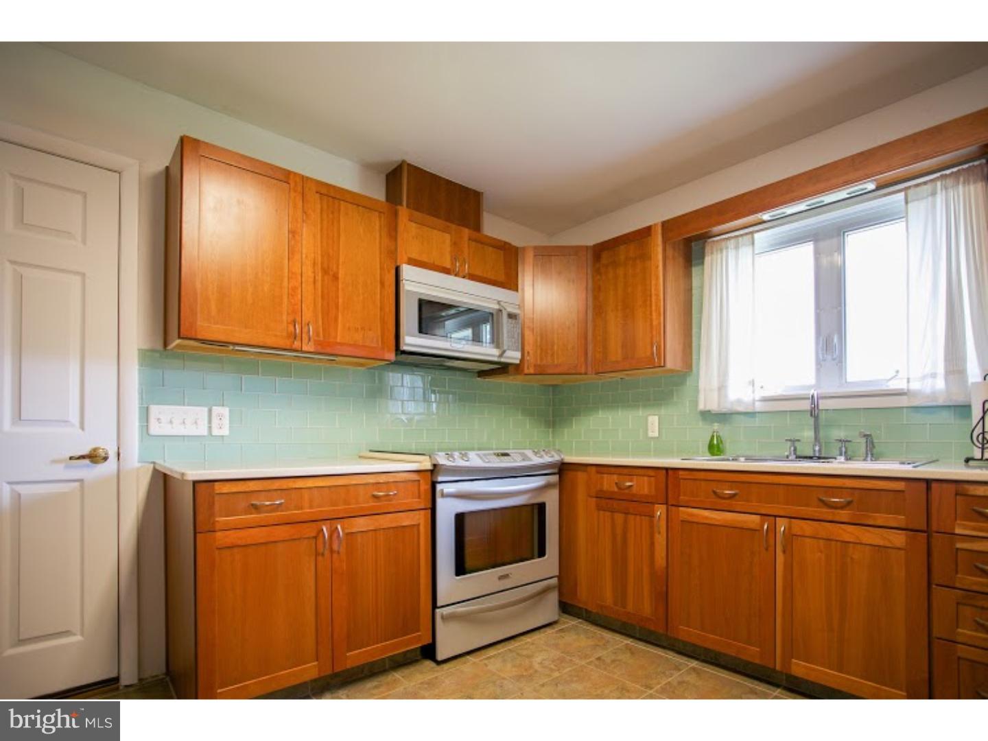 25 Hilltop Road Ewing, NJ 08638 - Photo 9 of 25