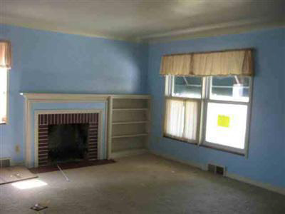 3218 Beecher Road Flint, MI 48503 - Photo 4 of 8 20119834-3.JPG