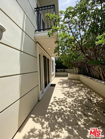 a view of entryway