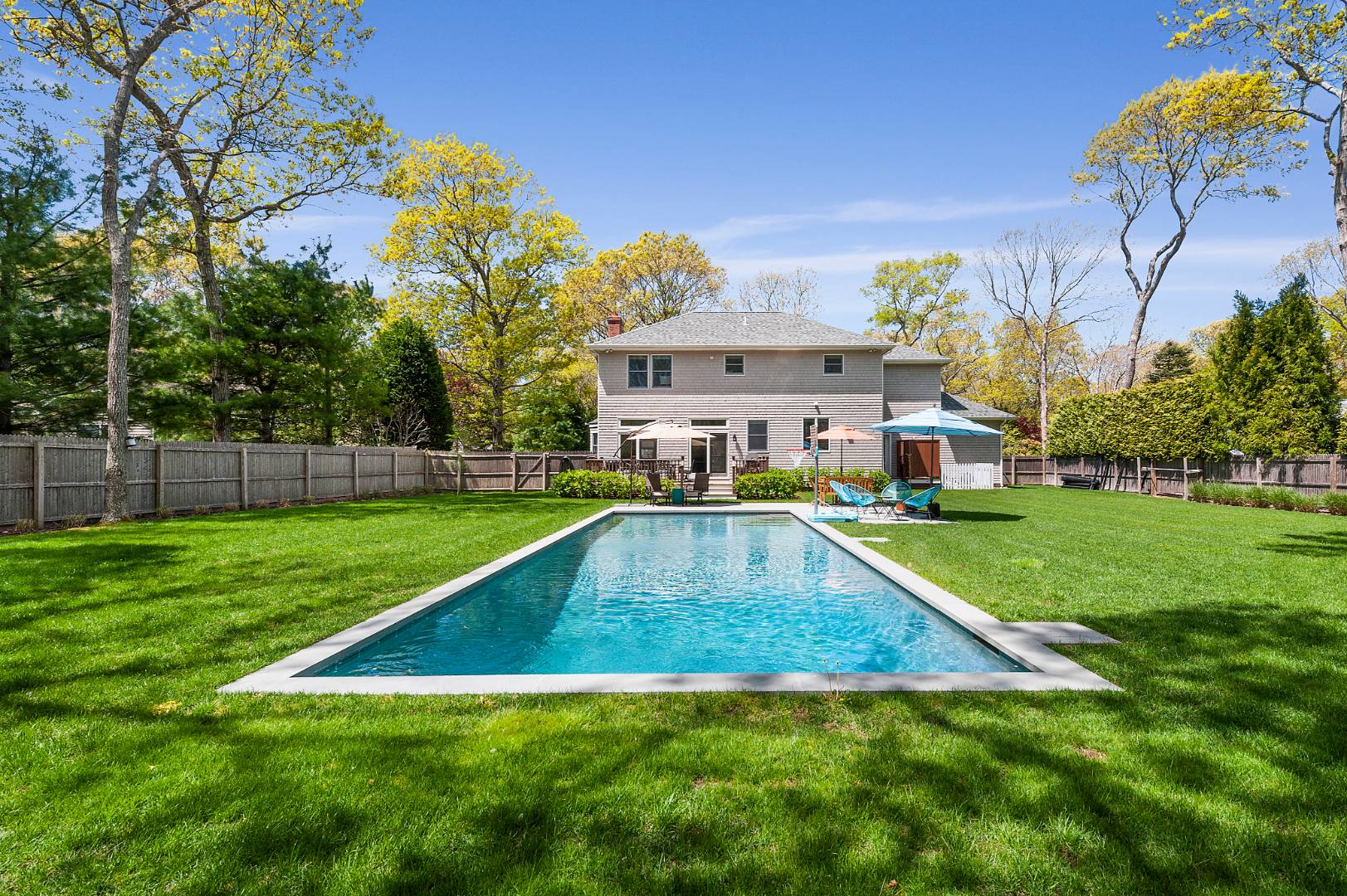 a view of a house with a big yard