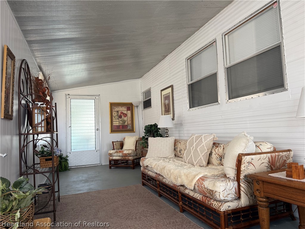 2201 Oceanview Street Sebring, FL 33870 - Photo 2 of 23