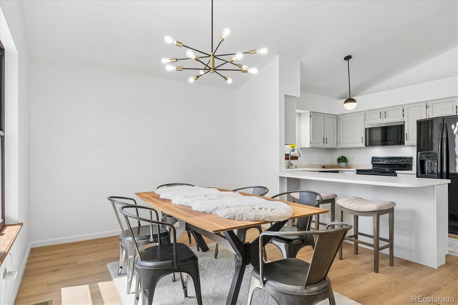 3509 South Rifle Street Aurora, CO 80013 - Photo 7 of 27 Gallery Image 7