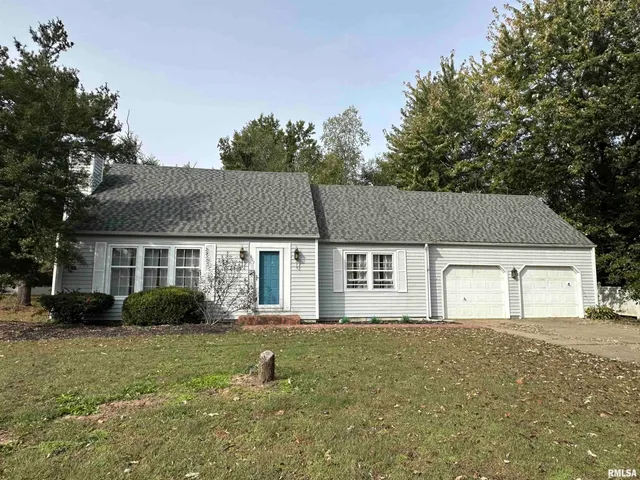 $199,900 | 1307 Charles Street, Carterville, IL 62918