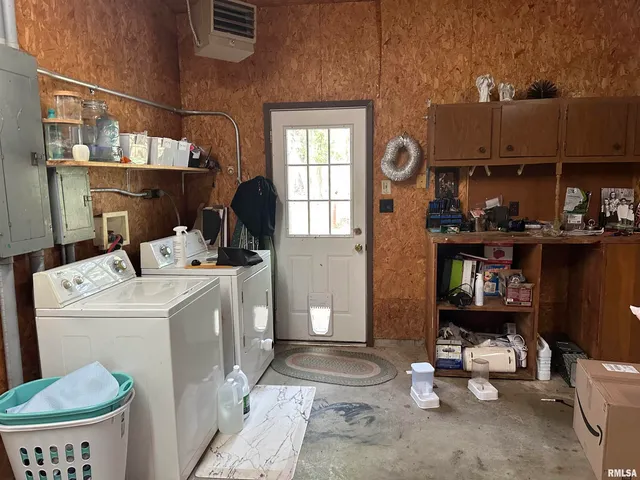 $199,900 | 1307 Charles Street, Carterville, IL 62918