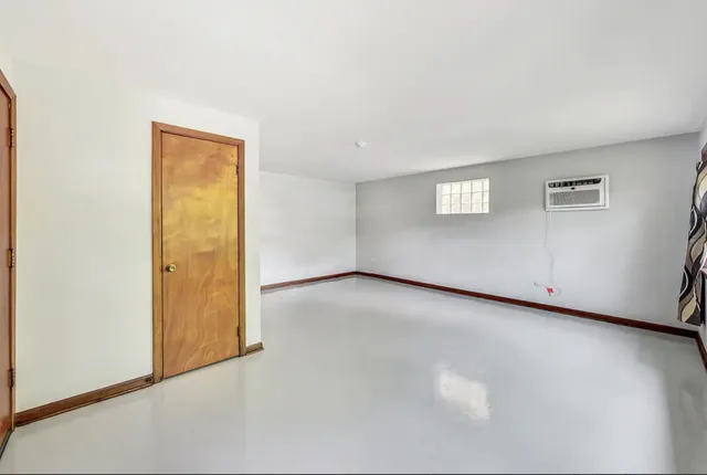 $1,350 | 2631 North 74th Avenue, Unit G, Elmwood Park, IL 60707