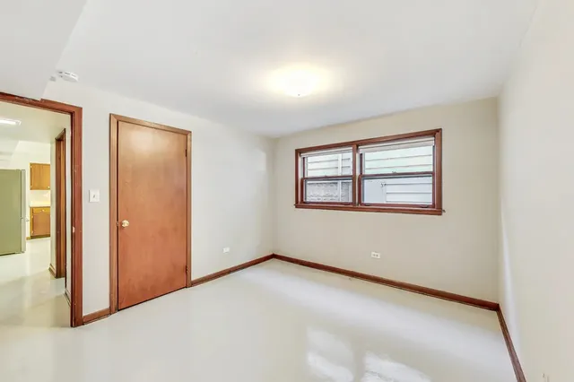 $1,350 | 2631 North 74th Avenue, Unit G, Elmwood Park, IL 60707