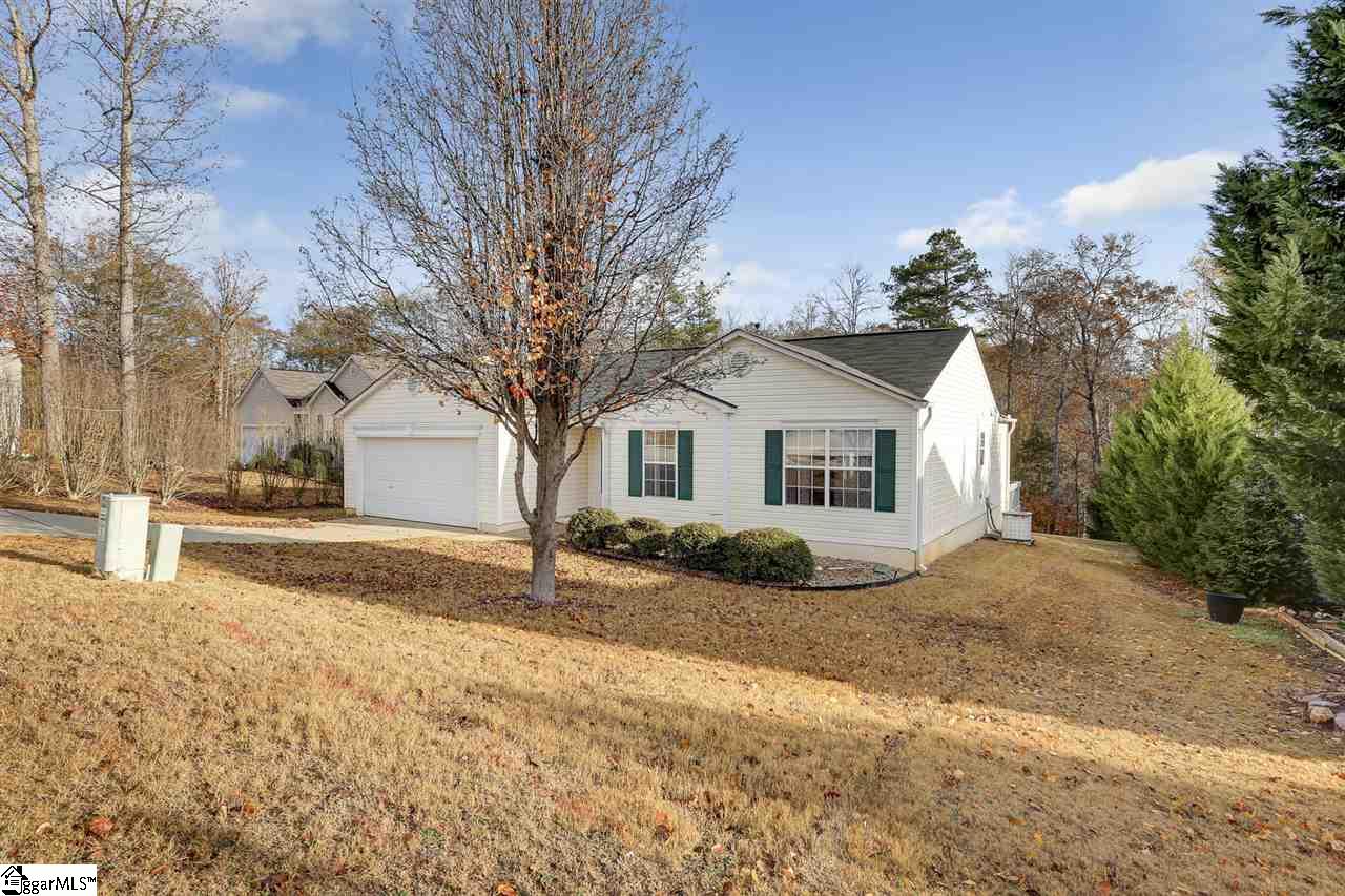 108 Reedy River Way Greenville, SC 29605 - Photo 2 of 25 Gallery Image 2