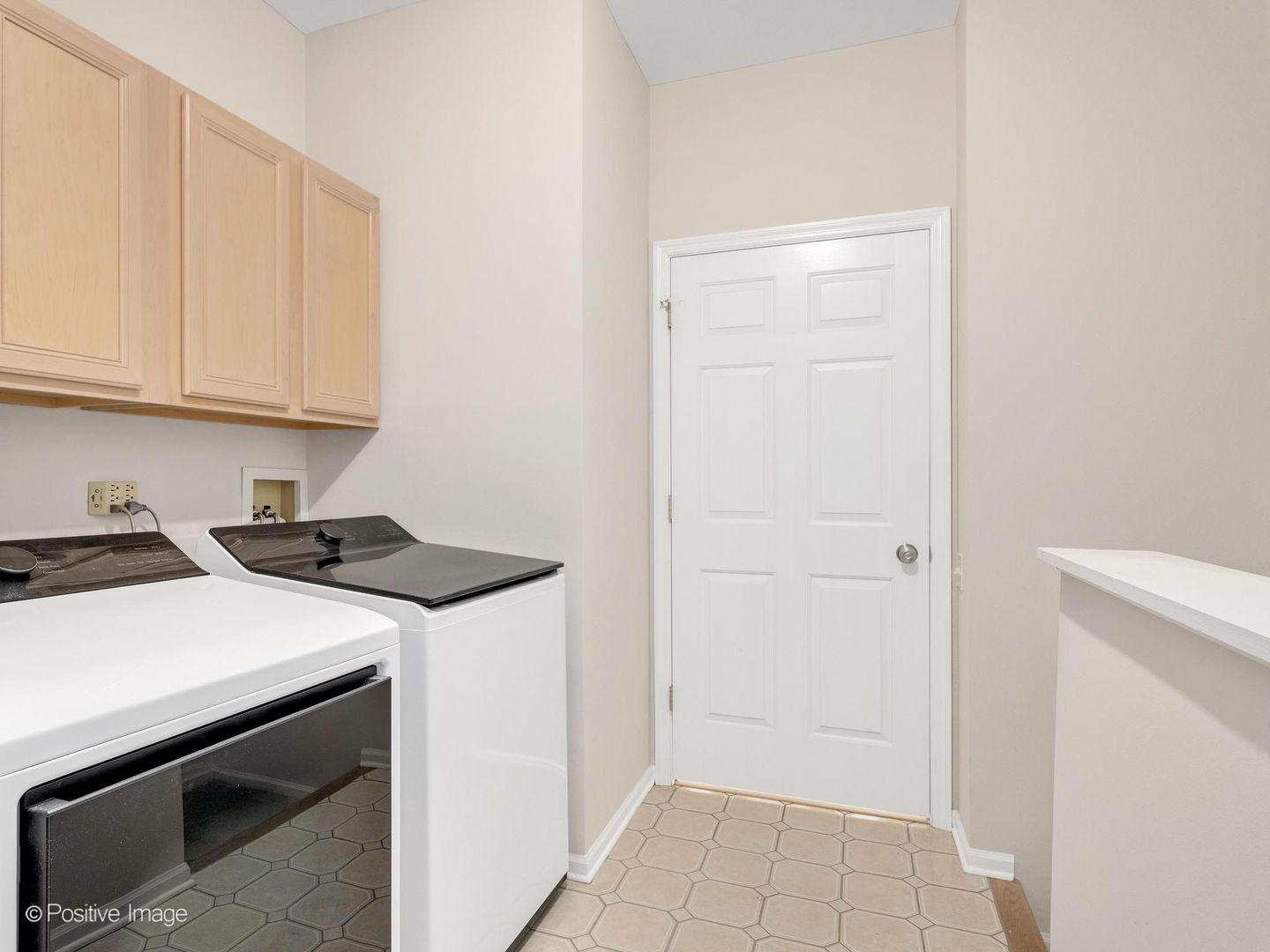 134 Chestnut Hills Circle Burr Ridge, IL 60527 - Photo 23 of 39 Gallery Image 23
