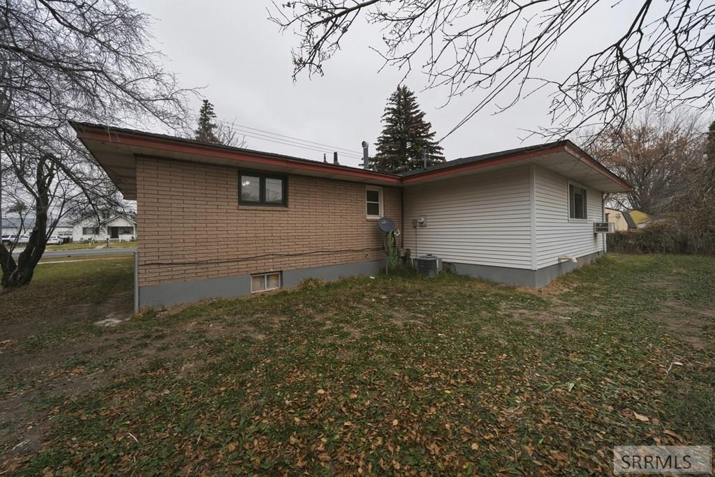 318 West Center Street Shelley, ID 83274 - Photo 7 of 39
