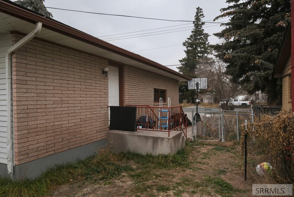 318 West Center Street Shelley, ID 83274 - Photo 8 of 39