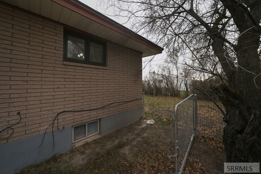 318 West Center Street Shelley, ID 83274 - Photo 9 of 39