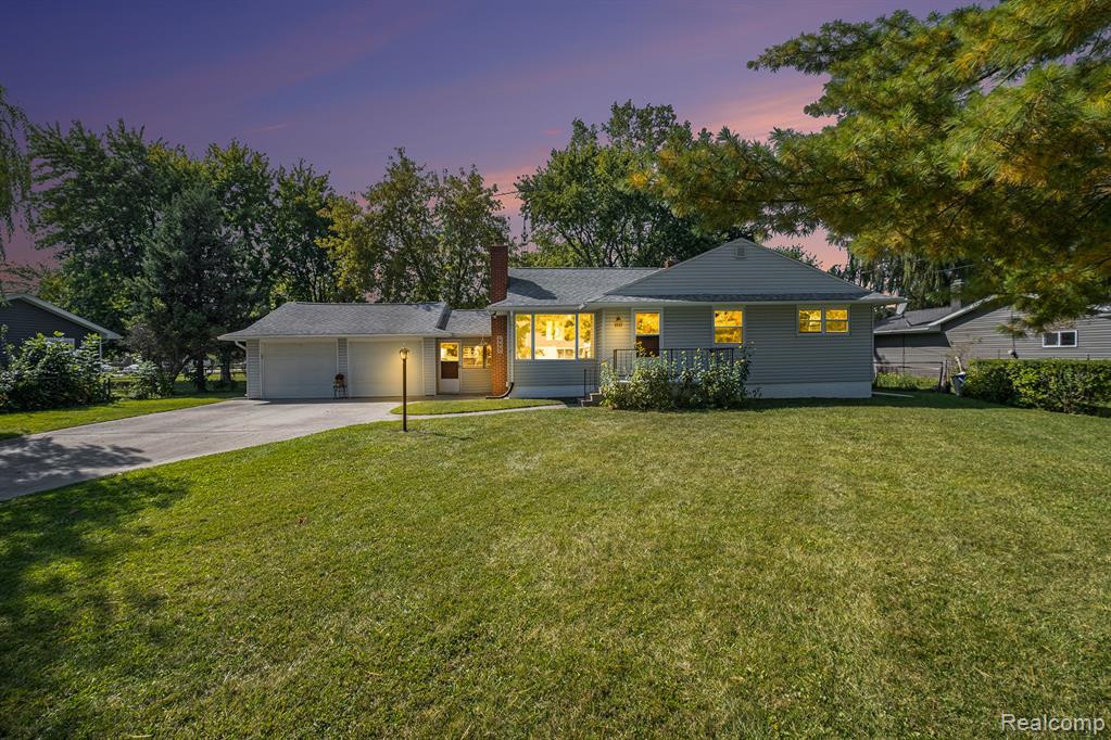 3337 North Belsay Road Flint, MI 48506 - Photo 2 of 25