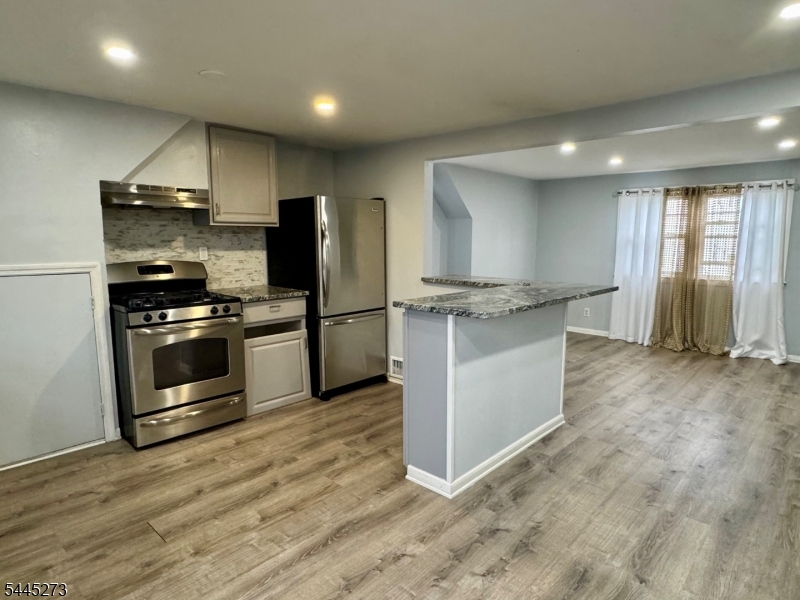 347 East 29th Street, Unit 2 Paterson, NJ 07514 - Photo 1 of 21