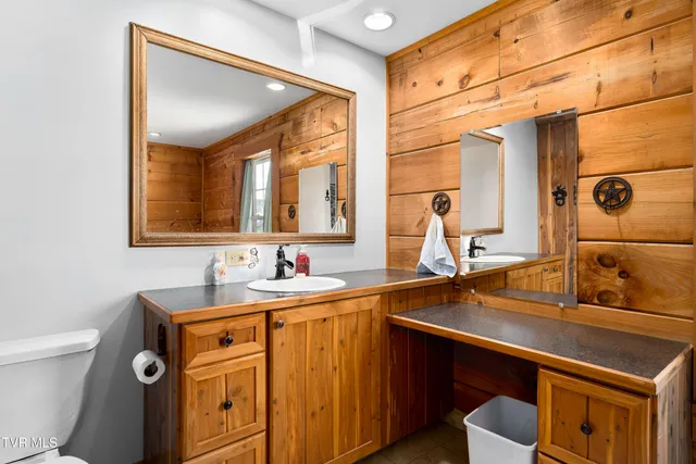 $465,000 | 2715 Old Stage Road, Afton, TN 37616