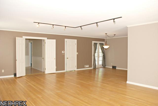 445 Sand Run Road Akron, OH 44313 - Photo 4 of 25