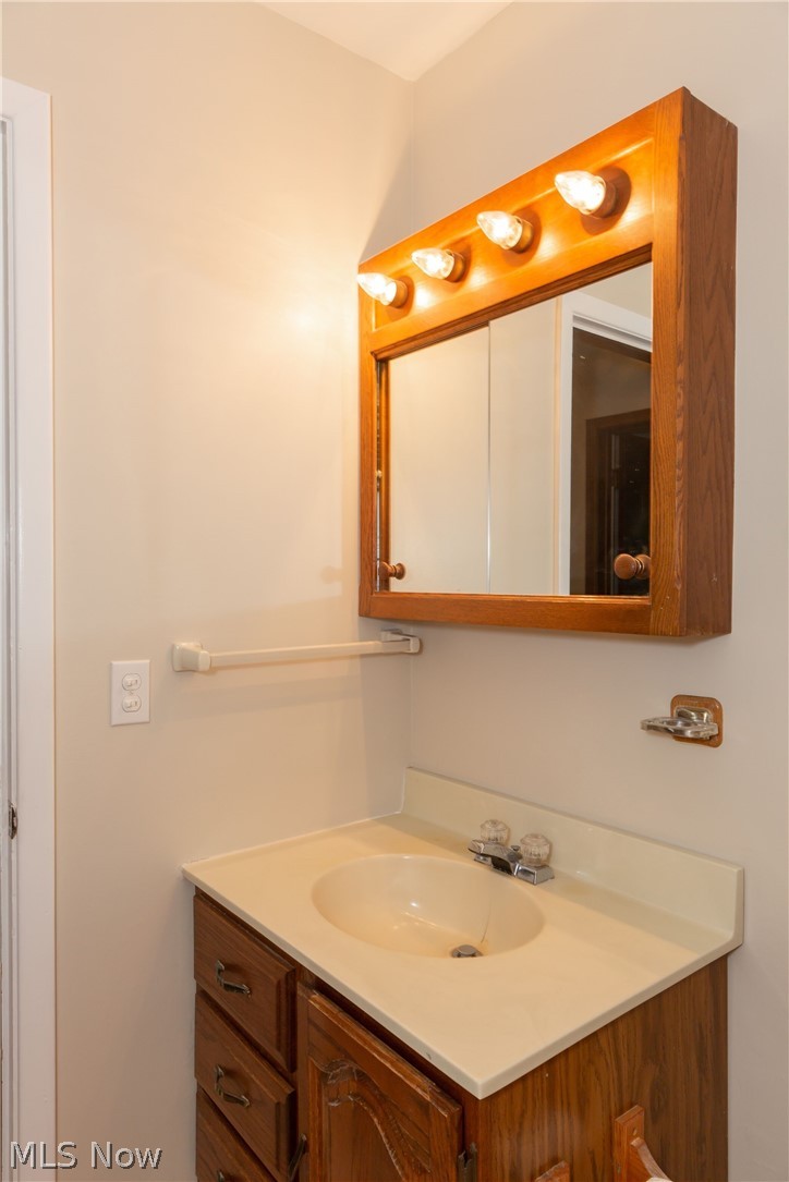 8279 Cedar Road Chesterland, OH 44026 - Photo 27 of 31 Gallery Image 27