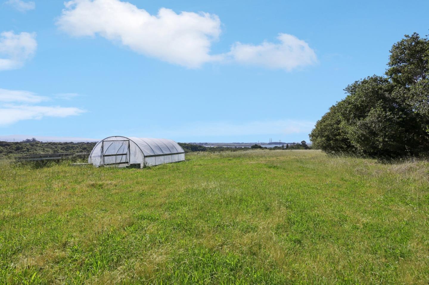 122 Strawberry Road Watsonville, CA 95076 - Photo 40 of 57