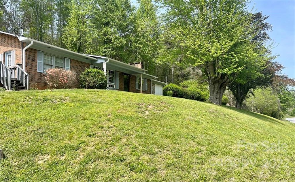 2408 Setzer Creek Road Lenoir, NC 28645 - Photo 5 of 13 Gallery Image 5