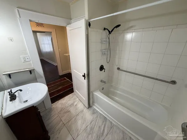 $1,995 | 1120 Barcia Drive, Pensacola, FL 32503