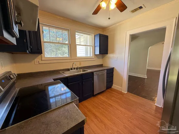 $1,995 | 1120 Barcia Drive, Pensacola, FL 32503